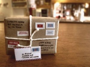 Sending packages for B2B customer retention